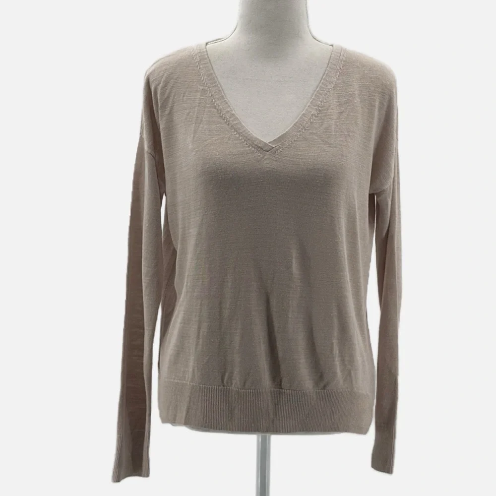Theory V Neck Linen & Viscose Pullover Knit Top in Beige - Size Small